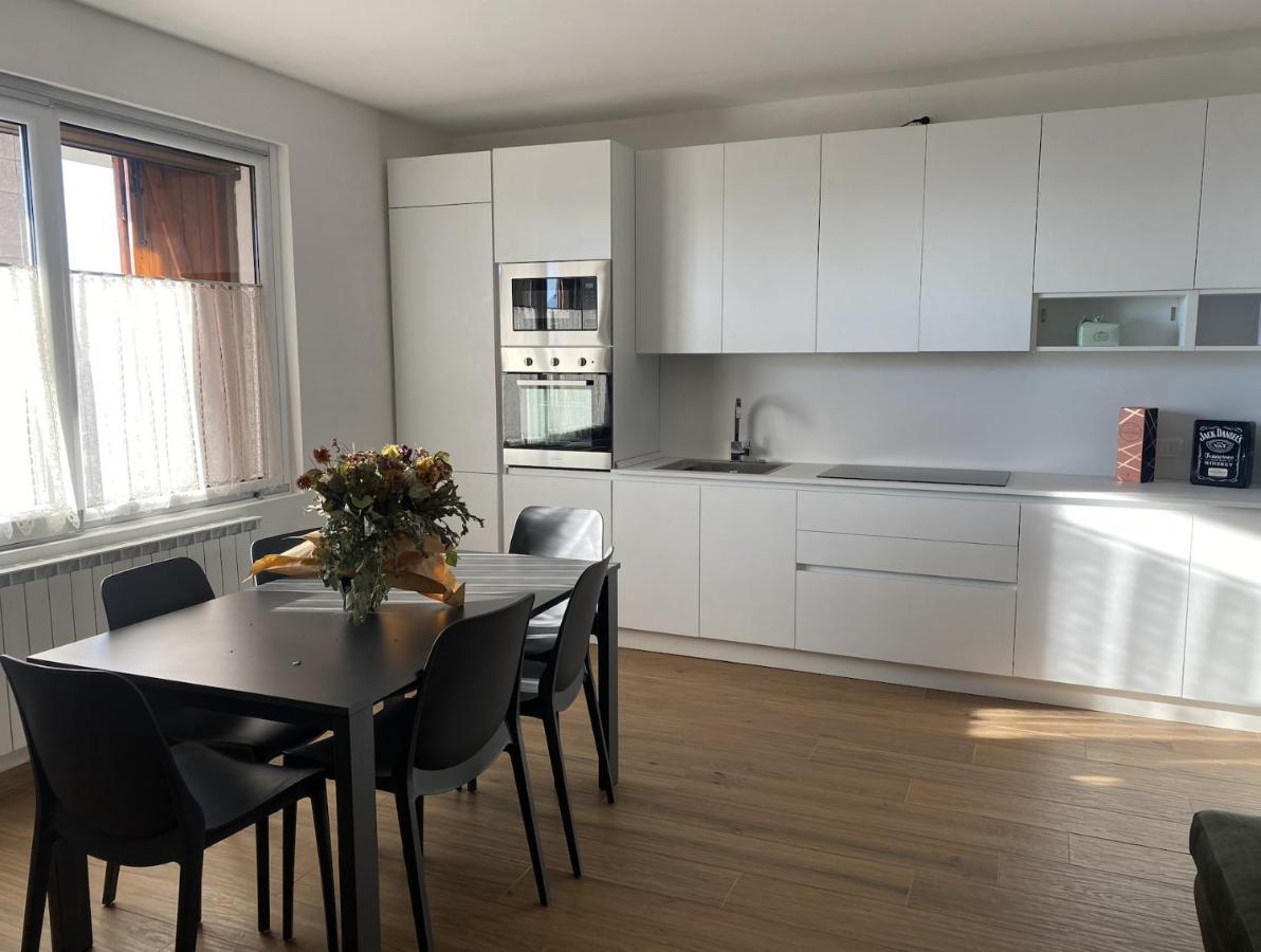 Nuovo Bilocale Apartment San Rocco  Luaran gambar
