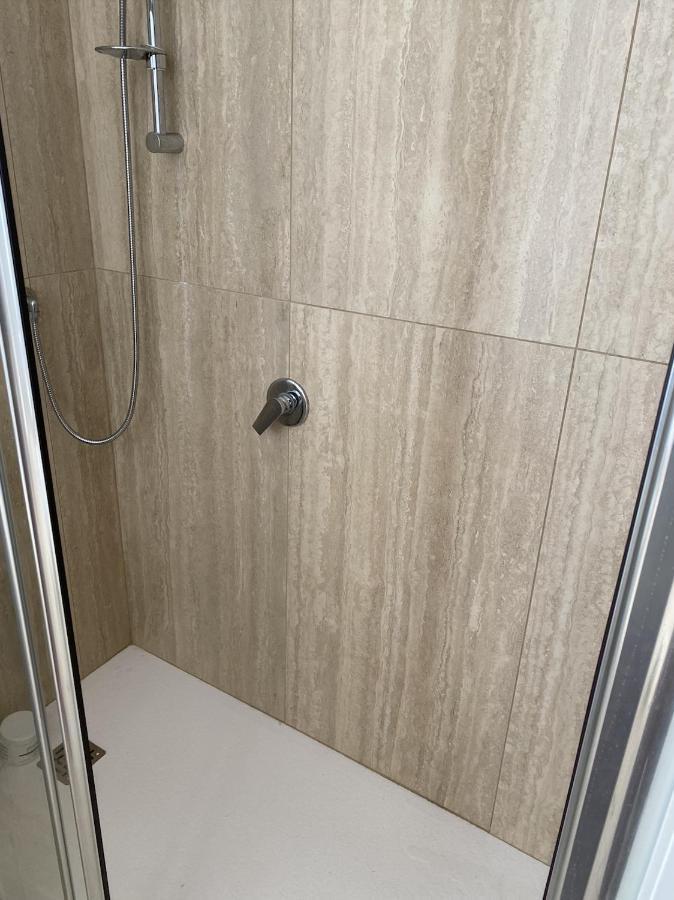 Nuovo Bilocale Apartment San Rocco  Luaran gambar
