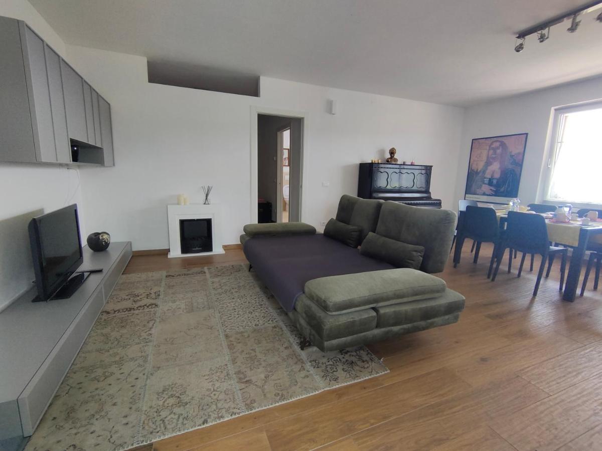 Nuovo Bilocale Apartment San Rocco  Luaran gambar